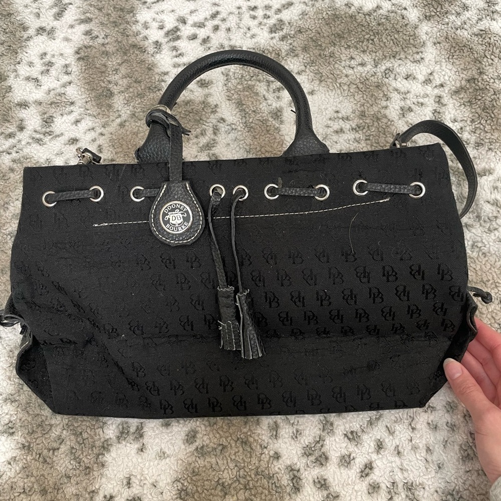 Dooney & Bourke signature logo bag